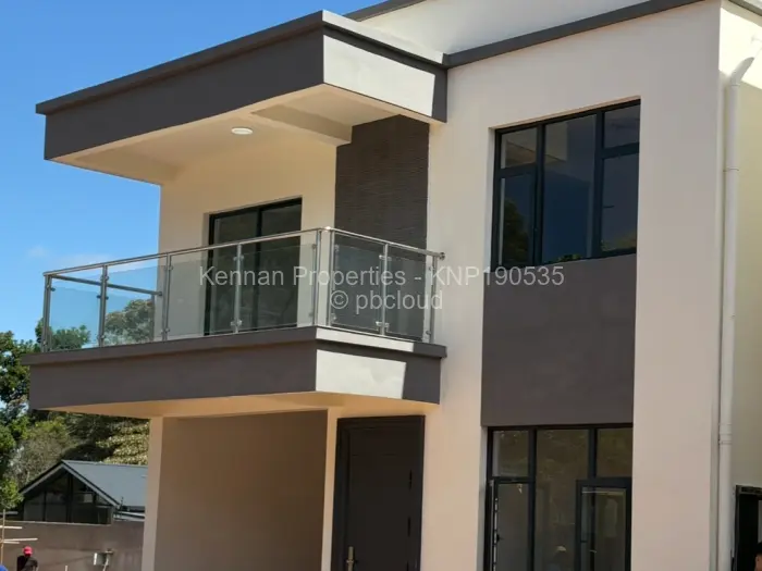 Townhouse/Cluster for Sale in Highlands, Harare