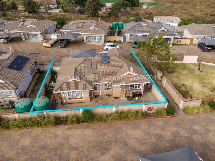 Townhouse/Complex/Cluster to Rent in Prospect, Harare
