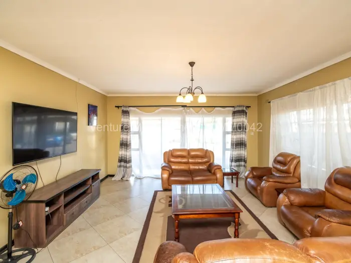 Townhouse/Complex/Cluster to Rent in Prospect, Harare