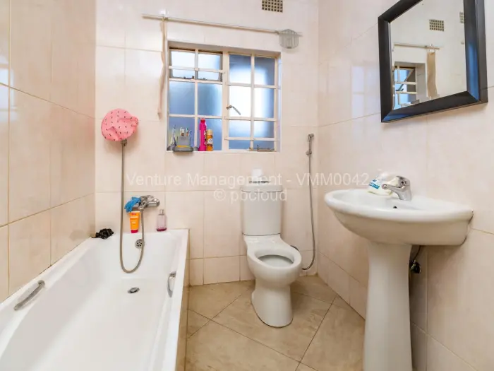 Townhouse/Complex/Cluster to Rent in Prospect, Harare