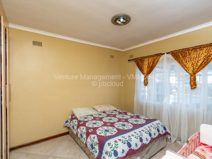 Townhouse/Complex/Cluster to Rent in Prospect, Harare