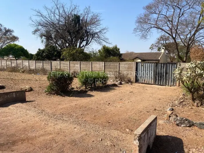3 Bedroom House for Sale in Redcliff, Redcliff