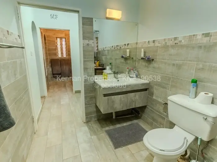 5 Bedroom House for Sale in Helensvale, Harare