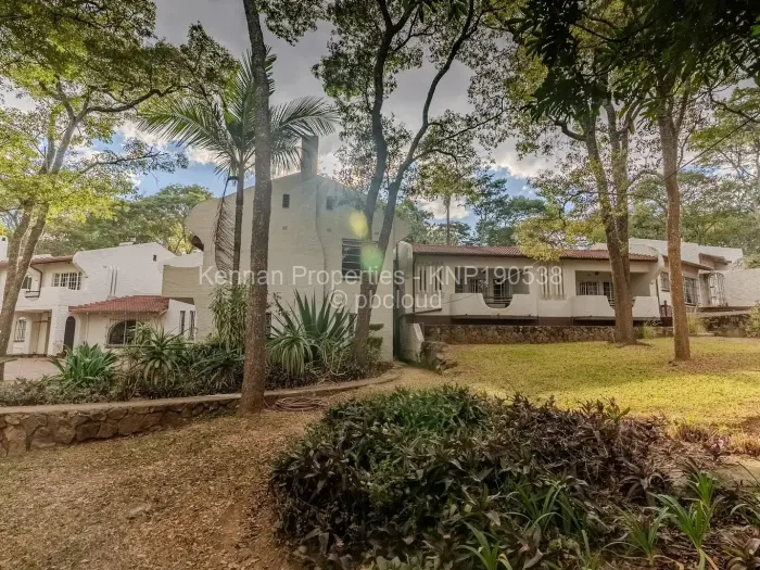 5 Bedroom House for Sale in Helensvale, Harare