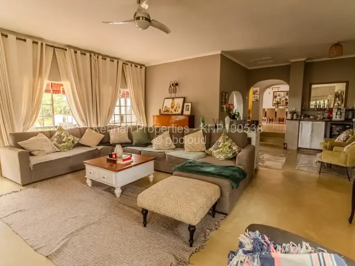 5 Bedroom House for Sale in Helensvale, Harare