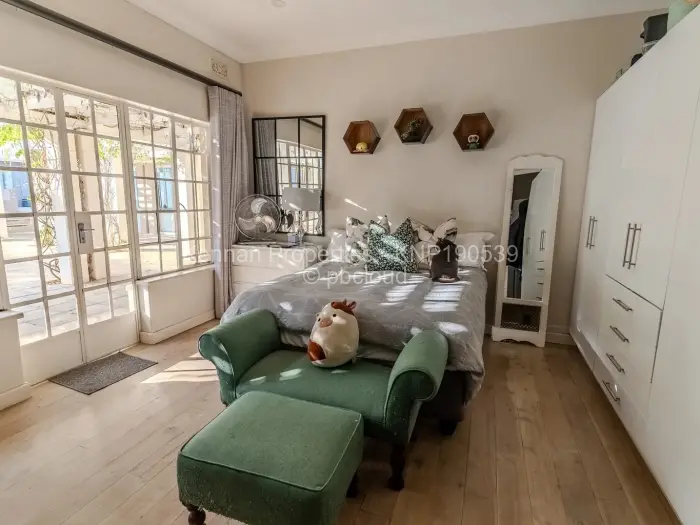 6 Bedroom House for Sale in Borrowdale, Harare