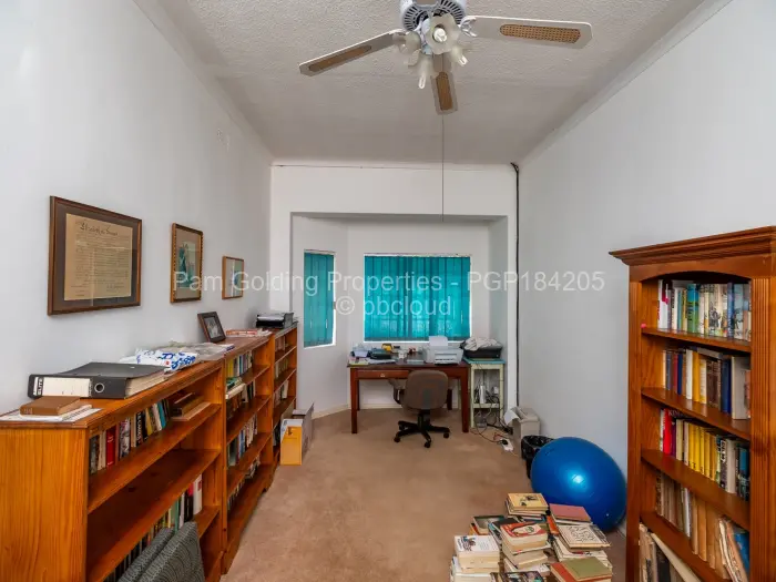 6 Bedroom House for Sale in Borrowdale, Harare