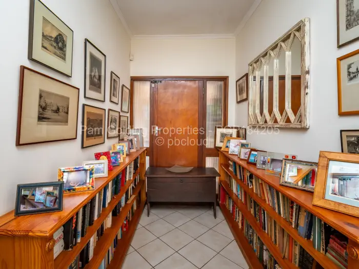 6 Bedroom House for Sale in Borrowdale, Harare