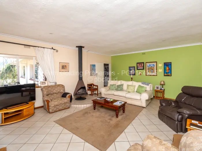 6 Bedroom House for Sale in Borrowdale, Harare