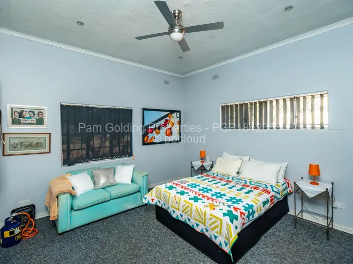 6 Bedroom House for Sale in Borrowdale, Harare