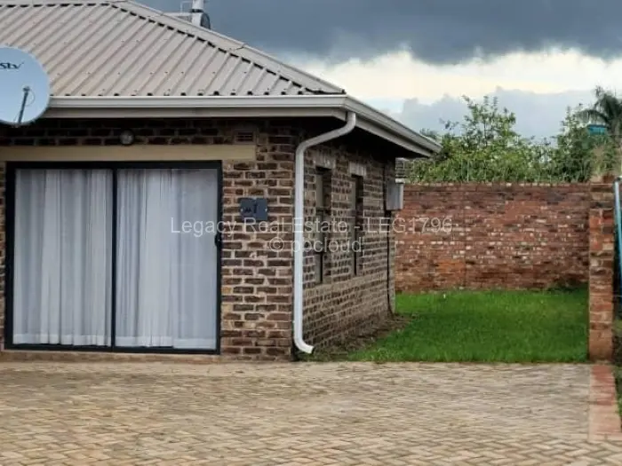 Townhouse/Cluster for Sale in Meyrick Park, Harare