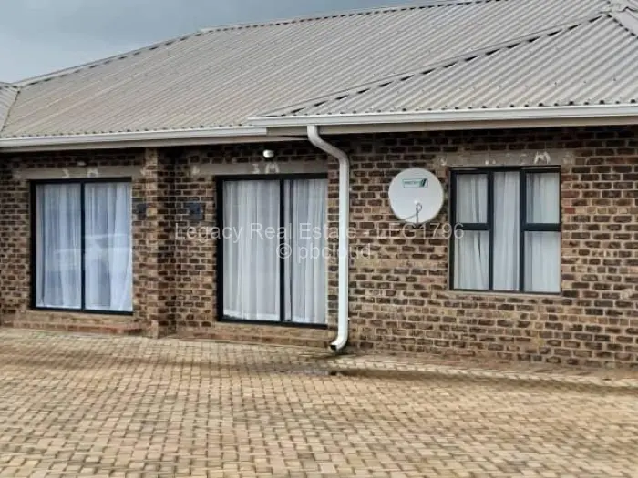 Townhouse/Cluster for Sale in Meyrick Park, Harare