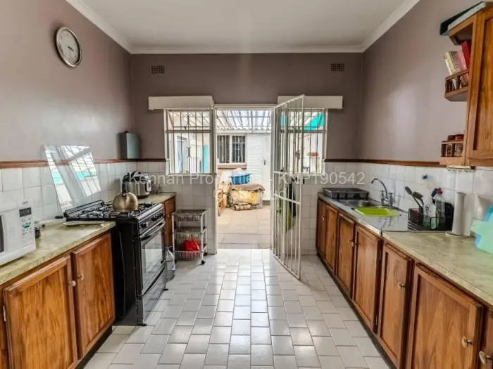 Townhouse/Cluster for Sale in Avondale, Harare