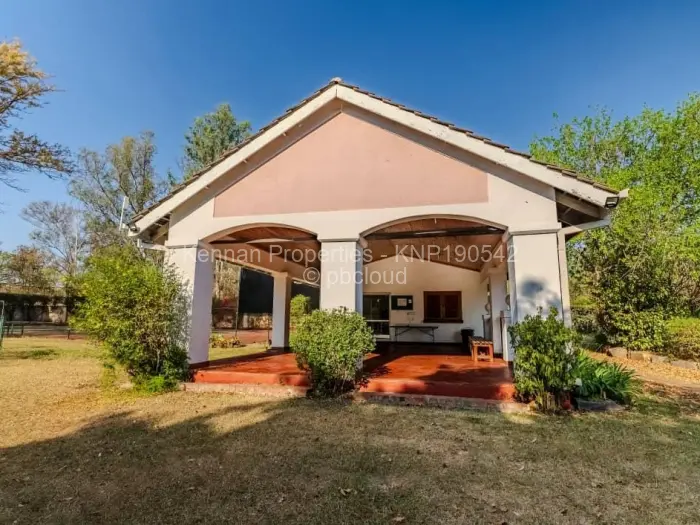 Townhouse/Cluster for Sale in Avondale, Harare