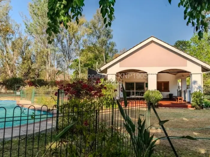 Townhouse/Cluster for Sale in Avondale, Harare