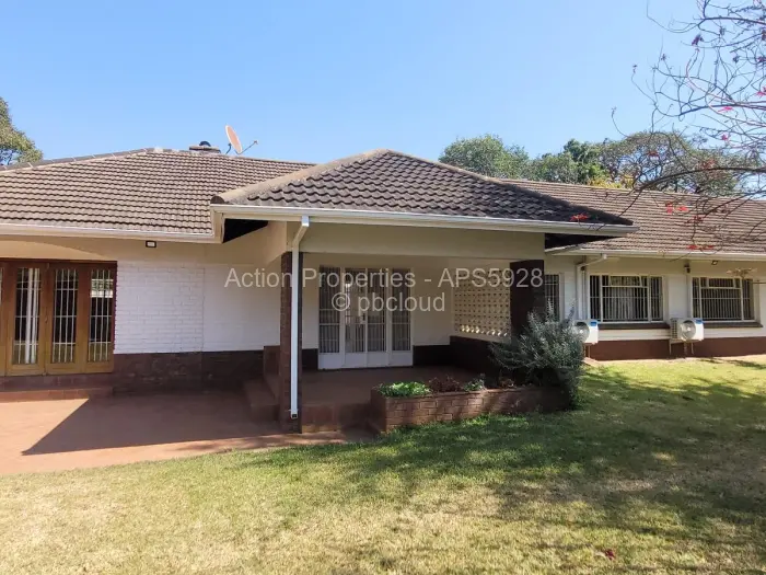 4 Bedroom House to Rent in Alexandra Park