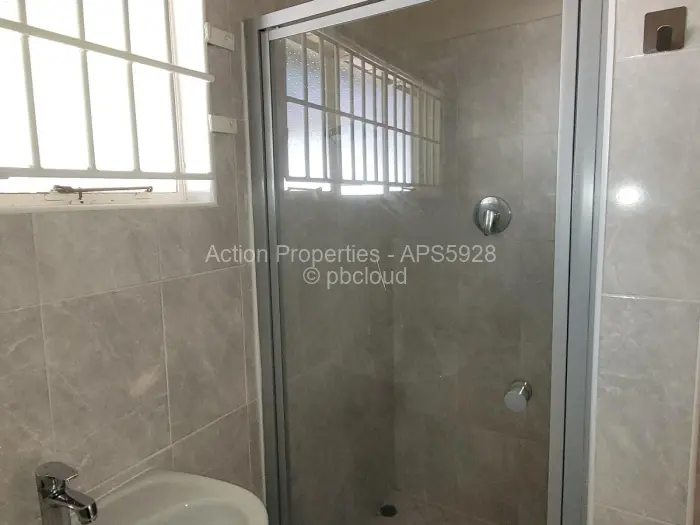 4 Bedroom House to Rent in Alexandra Park