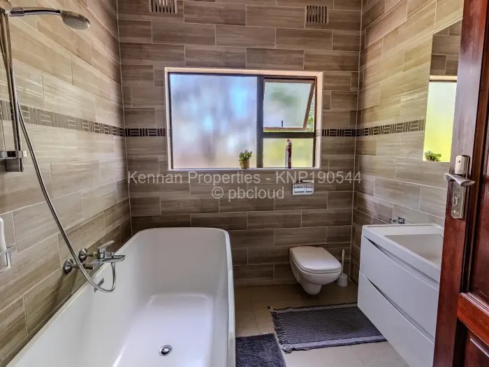 7 Bedroom House for Sale in Helensvale, Harare