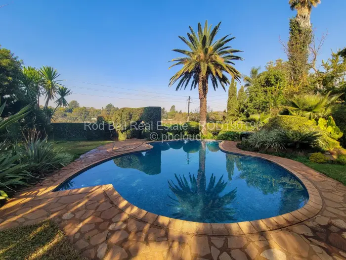 6 Bedroom House for Sale in Chisipite, Harare