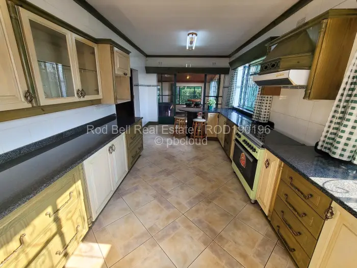 6 Bedroom House for Sale in Chisipite, Harare