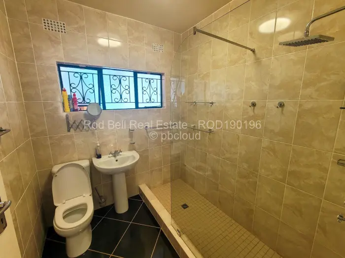 6 Bedroom House for Sale in Chisipite, Harare