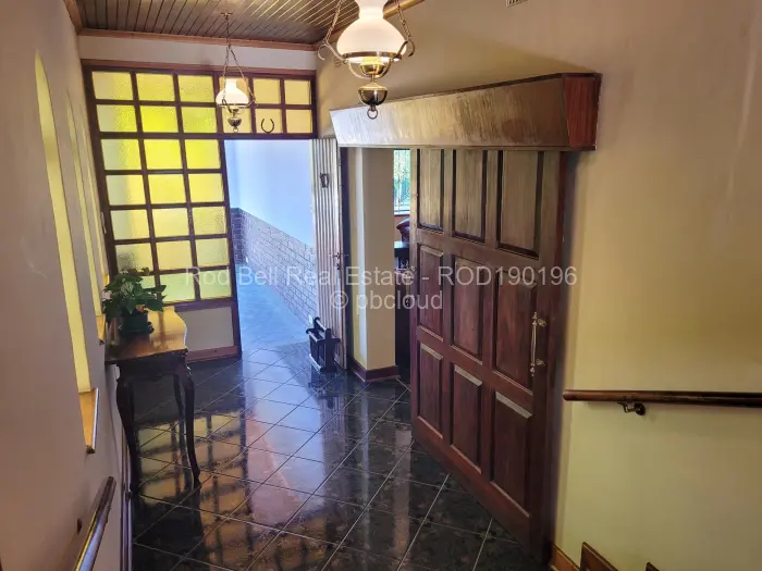 6 Bedroom House for Sale in Chisipite, Harare