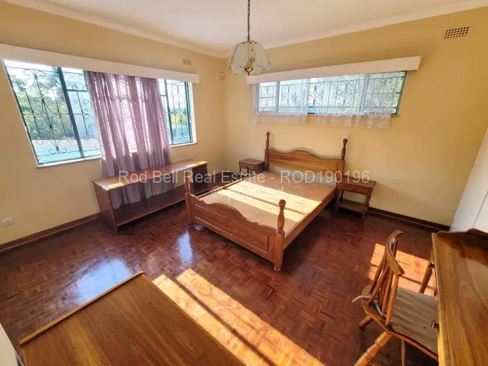 6 Bedroom House for Sale in Chisipite, Harare