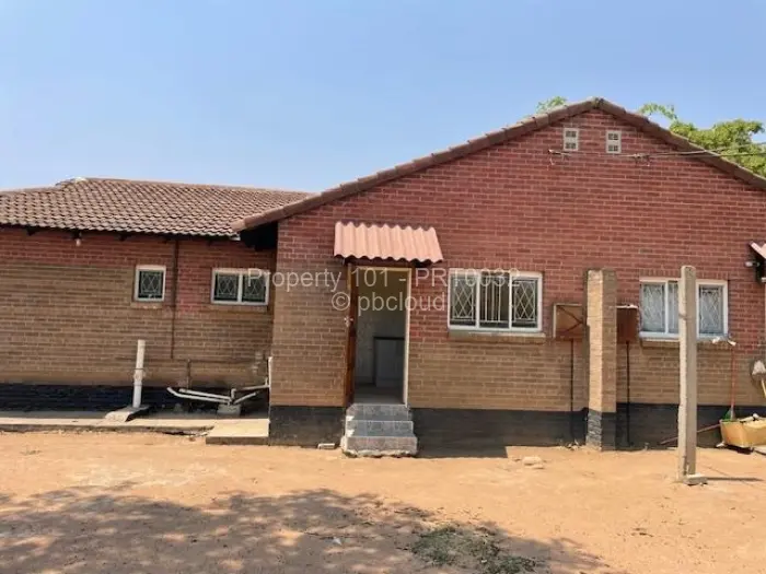 Townhouse/Cluster to Rent in Msasa Park