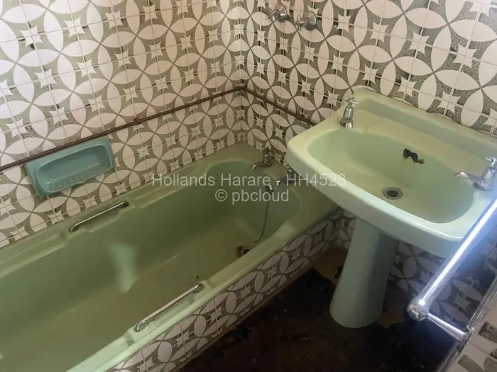 Warehouse/Industrial for Sale in Eastlea, Harare