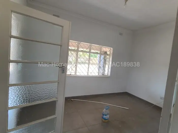 Commercial Property to Rent in Eastlea, Harare