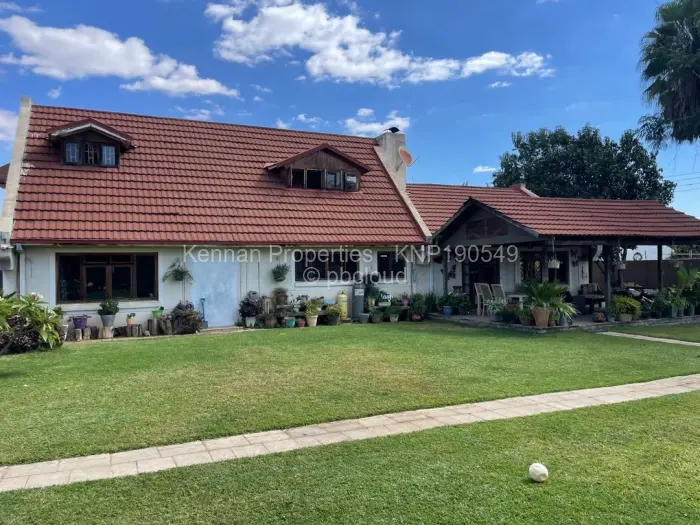 3 Bedroom House for Sale in Emerald Hill, Harare