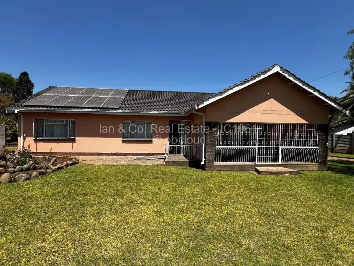3 Bedroom House for Sale in Ilanda, Bulawayo