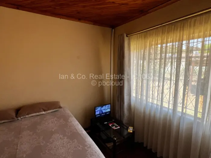 3 Bedroom House for Sale in Ilanda, Bulawayo