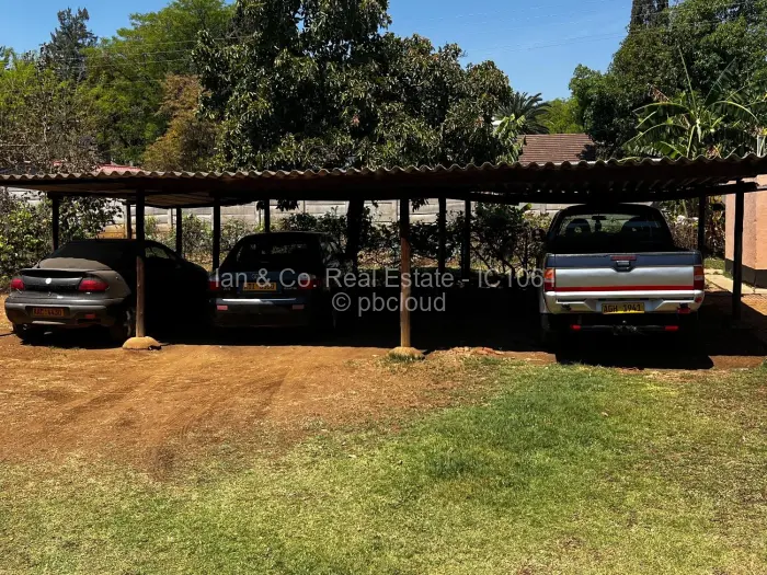 3 Bedroom House for Sale in Ilanda, Bulawayo
