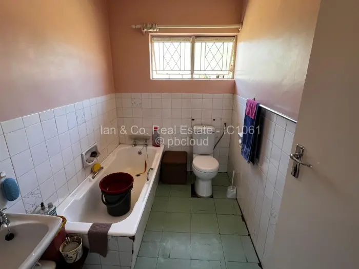 3 Bedroom House for Sale in Ilanda, Bulawayo