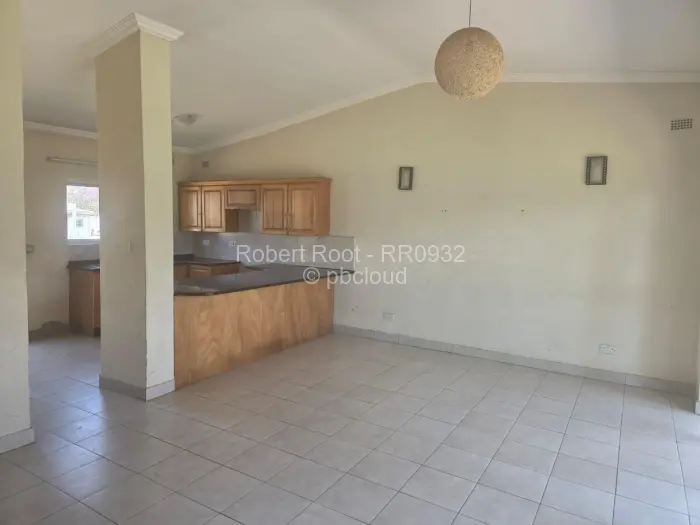 Flat/Apartment to Rent in Mabelreign, Harare