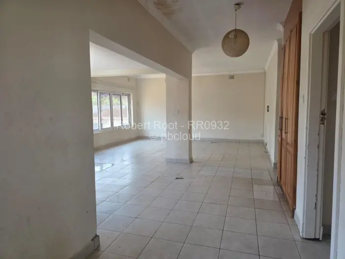 Flat/Apartment to Rent in Mabelreign, Harare