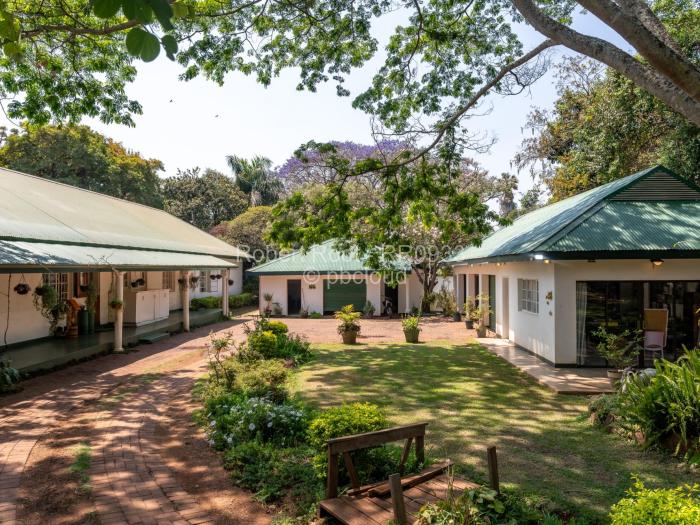 6 Bedroom House for Sale in Chisipite, Harare