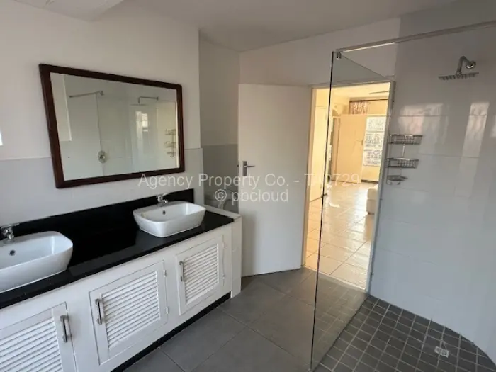 Townhouse/Complex/Cluster to Rent in Highlands