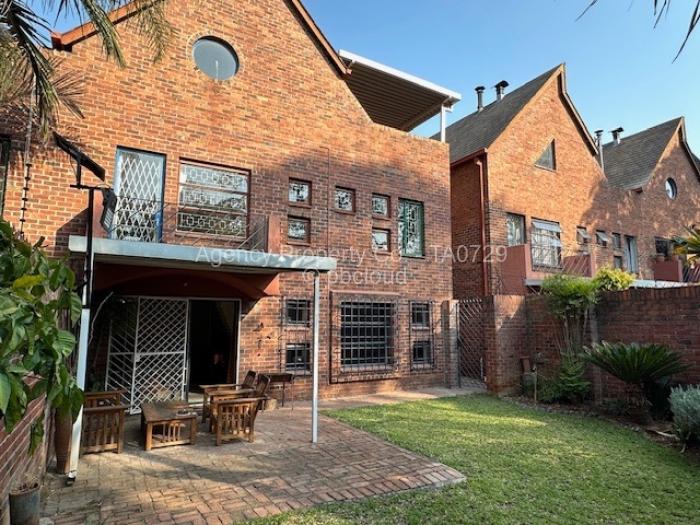 Townhouse/Cluster to Rent in Highlands, Harare