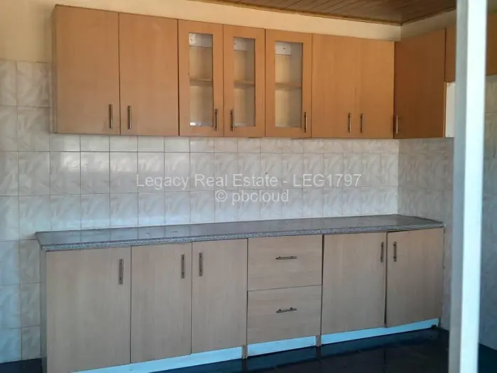 3 Bedroom House to Rent in Hatfield