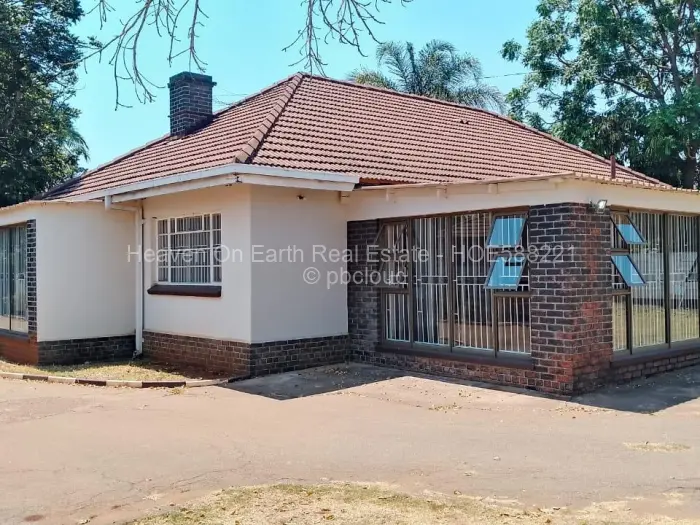 3 Bedroom House for Sale in Eastlea, Harare