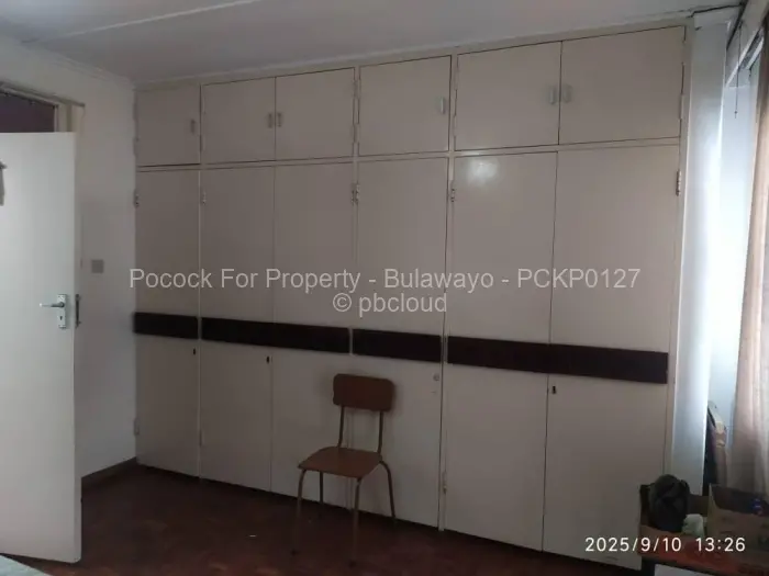 Townhouse/Cluster for Sale in Suburbs, Bulawayo