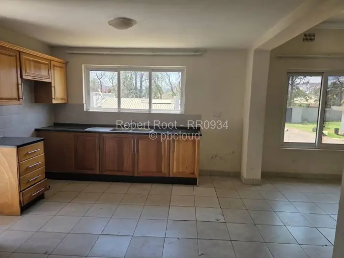 Flat/Apartment to Rent in Mabelreign, Harare