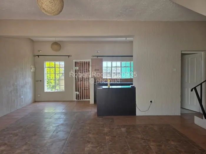 Townhouse/Cluster to Rent in Monavale, Harare