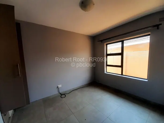 Flat/Apartment to Rent in Bluff Hill, Harare