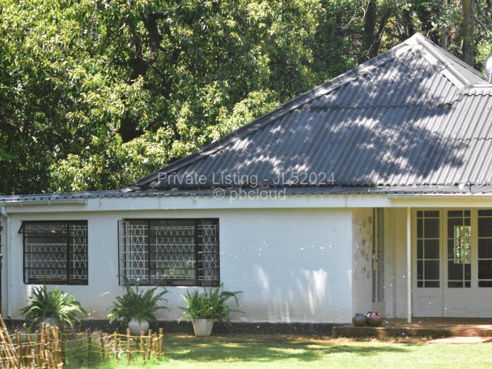 5 Bedroom House for Sale in Glen Lorne, Harare