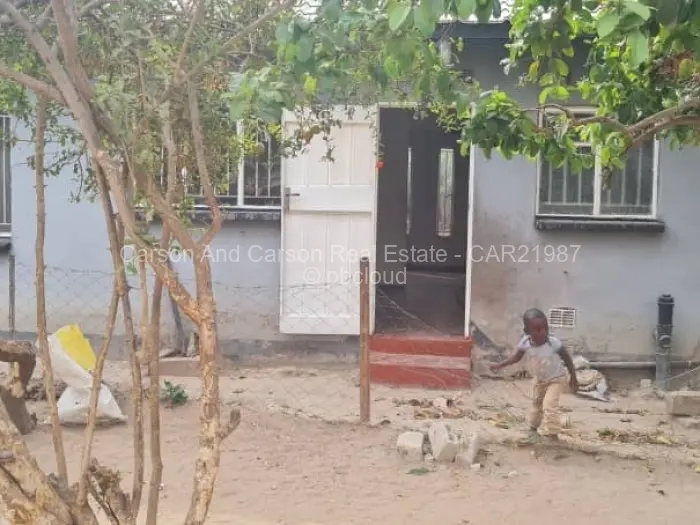 4 Bedroom House for Sale in Chitungwiza, Chitungwiza