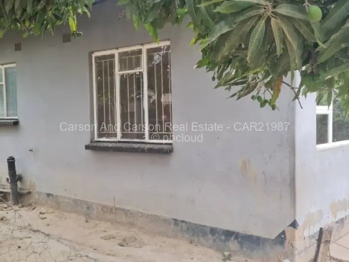 4 Bedroom House for Sale in Chitungwiza, Chitungwiza