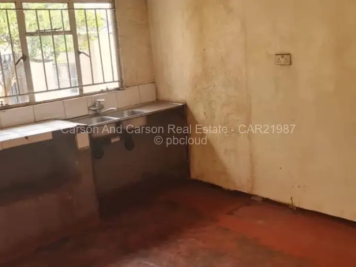4 Bedroom House for Sale in Chitungwiza, Chitungwiza